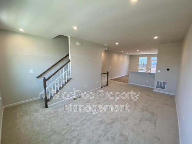 Building Photo - 1018 Trestle Dr