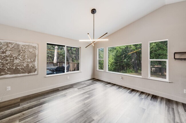 Building Photo - Updated Georgetown Home on 5 Acres with Huge Deck!