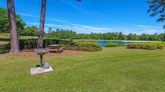 Building Photo - 356 Blue Stem Dr