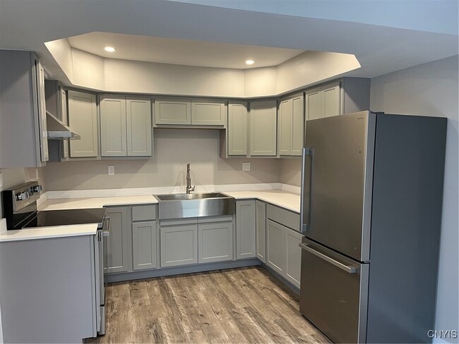 Building Photo - 110 Edgemere Rd