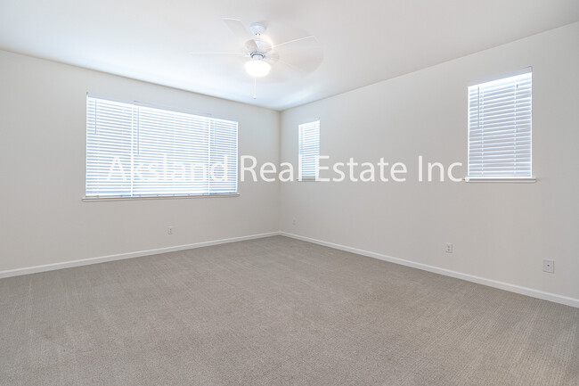 Building Photo - 2355 Azevedo Ave