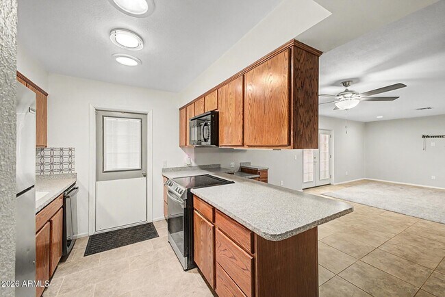 Building Photo - 2629 N 73rd Pl