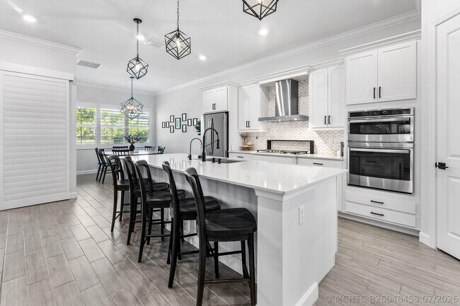 Building Photo - 981 Castaway Ct