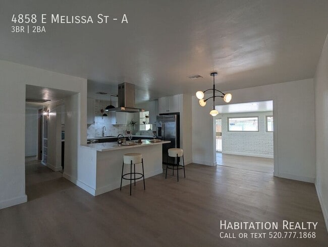 Building Photo - 4858 E Melissa St