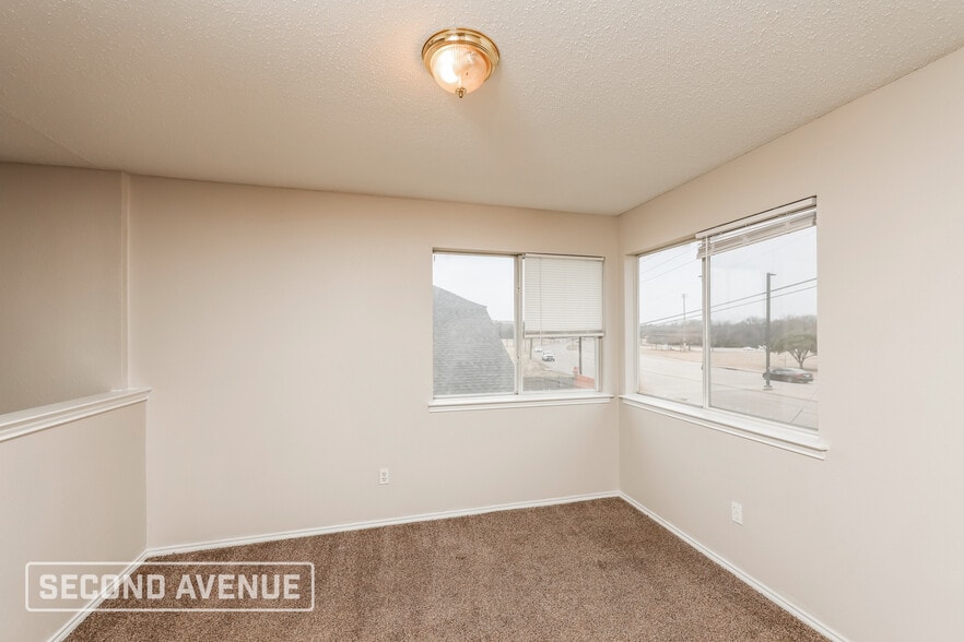 Building Photo - 12931 Parker Ct