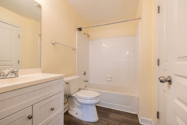 Building Photo - 2 Bedroom at the Woodlands Available NOW