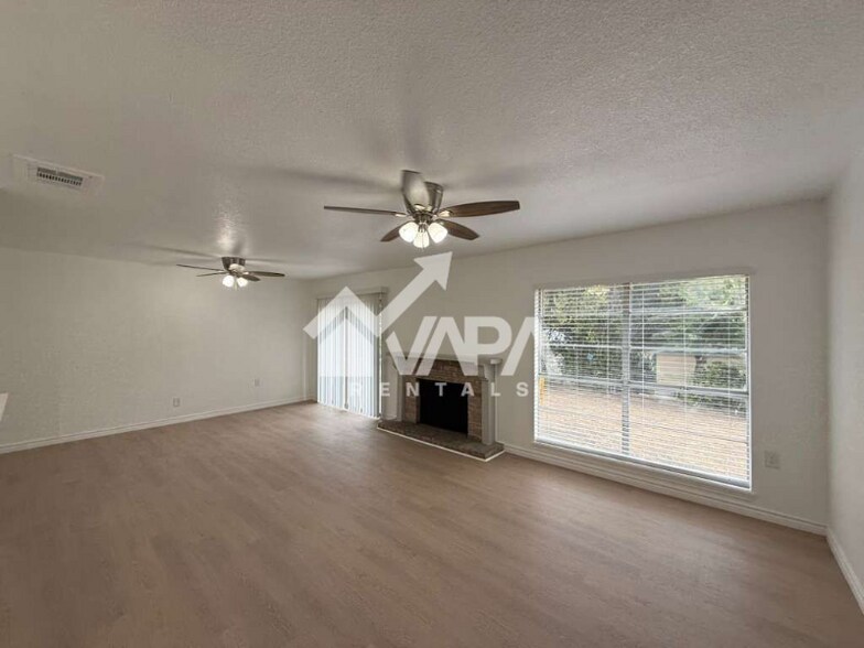 Building Photo - 106 Meadow Hill
