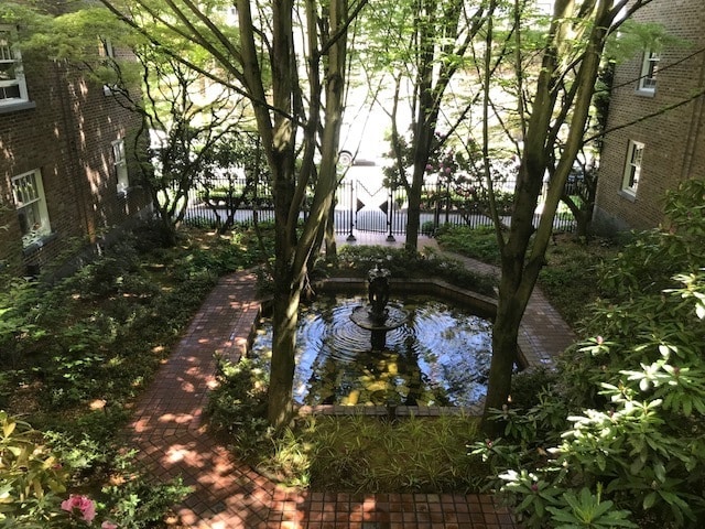 Building Photo - Garden Court Condominium - Capitol Hill