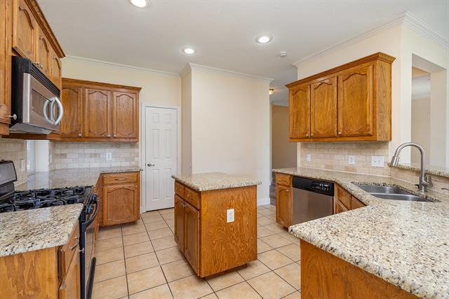 Building Photo - 11801 Cottontail Dr