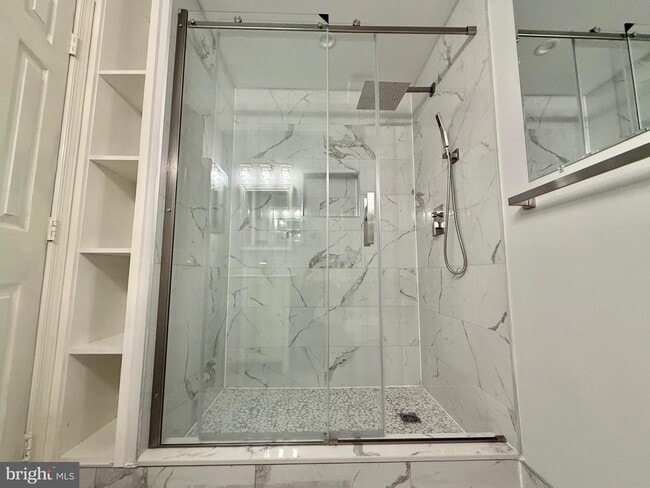 Building Photo - 10128 Reprise Dr