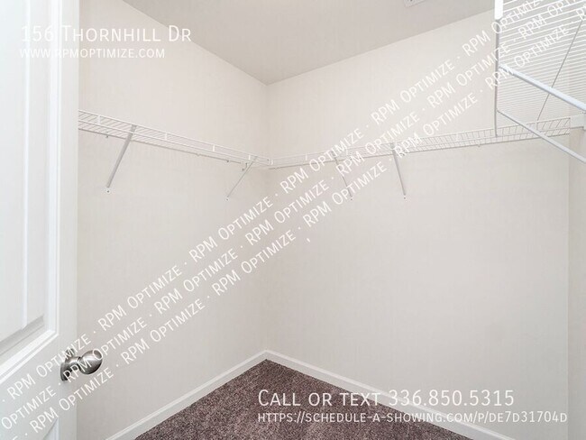 Building Photo - 156 Thornhill Dr