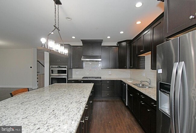 Building Photo - 136 Iron Hill Way