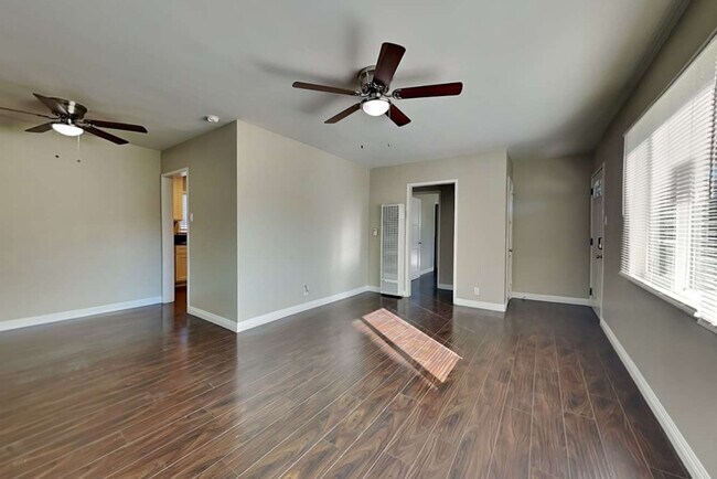 Building Photo - 1779 Rosewood Rd