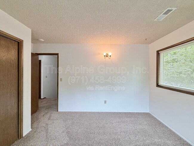 Building Photo - 5462 SW Murray Blvd