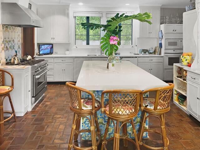 Building Photo - 80 Middle Rd