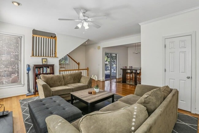 Building Photo - 689 Bonaventure Ave NE