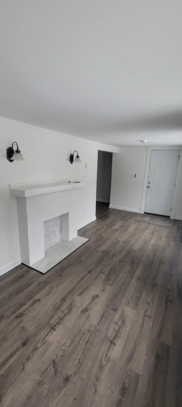 Building Photo - 922 12th St