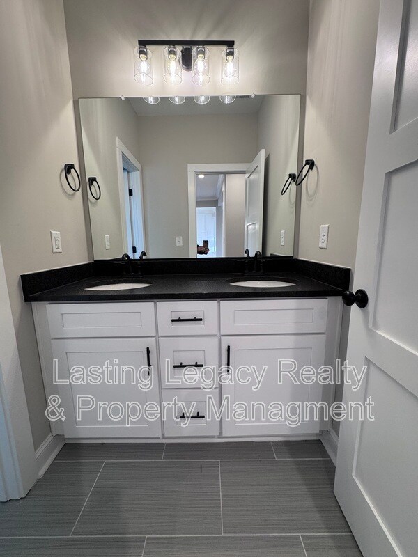 Building Photo - 2566 NC Hwy 801 S,