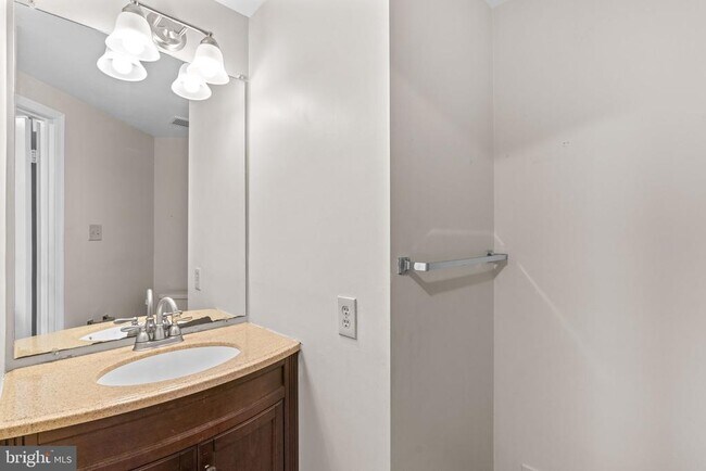 Building Photo - 8540 Harvest View Ct