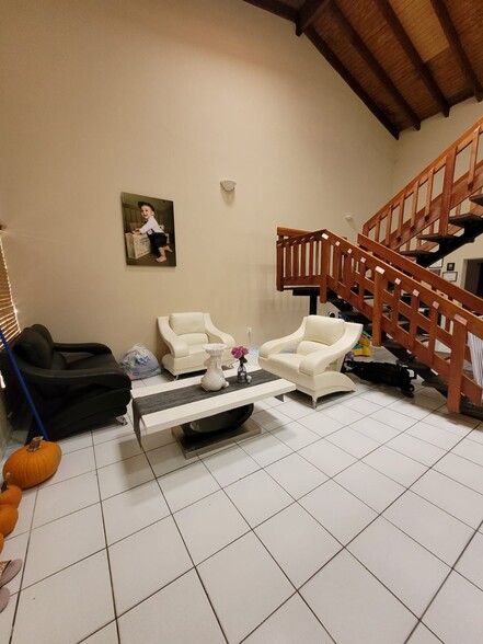 Building Photo - 10932 SW 25th St