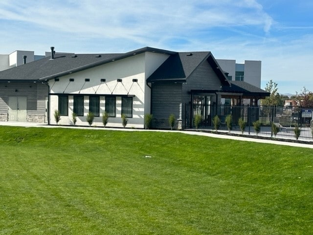 Club House - 33 N 460 W