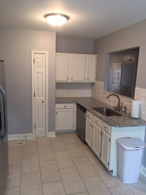 Building Photo - 3 bedroom, 2 bath home in Falcon Creek Subdivision