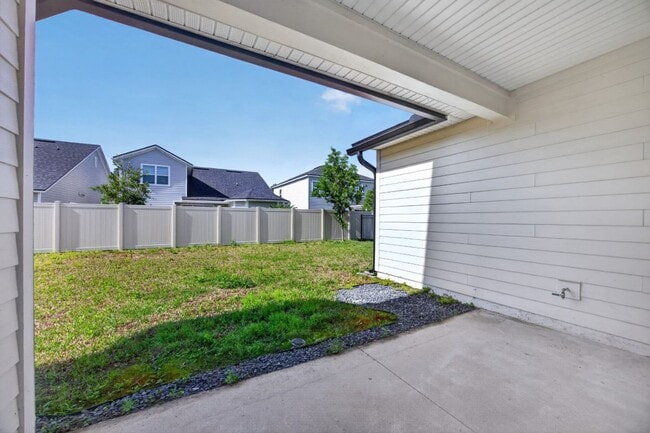 Building Photo - Home For Rent In Shearwater Community