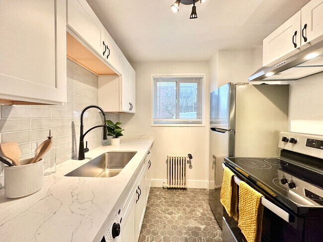 Interior Photo - Hamrick & Halmark