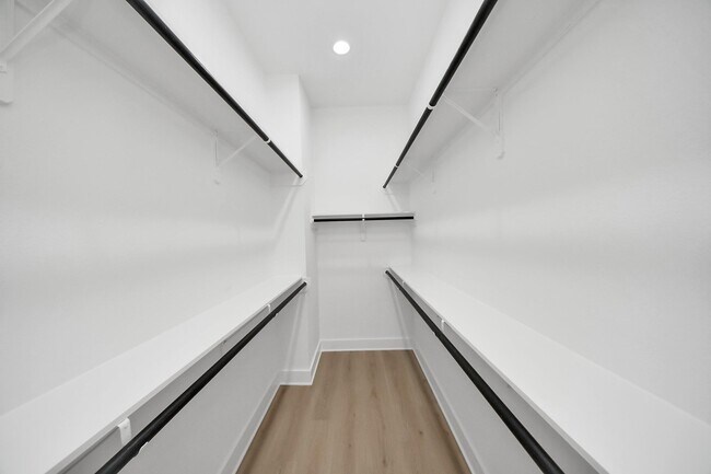 Building Photo - 8601 Amadwe St