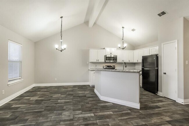 Building Photo - 16209 N View Ct