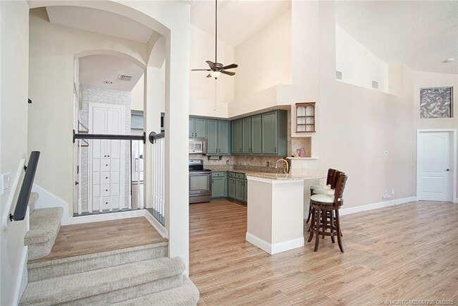 Building Photo - 1687 SW Harbour Isles Cir