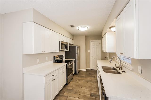 Building Photo - 827 San Juan Dr