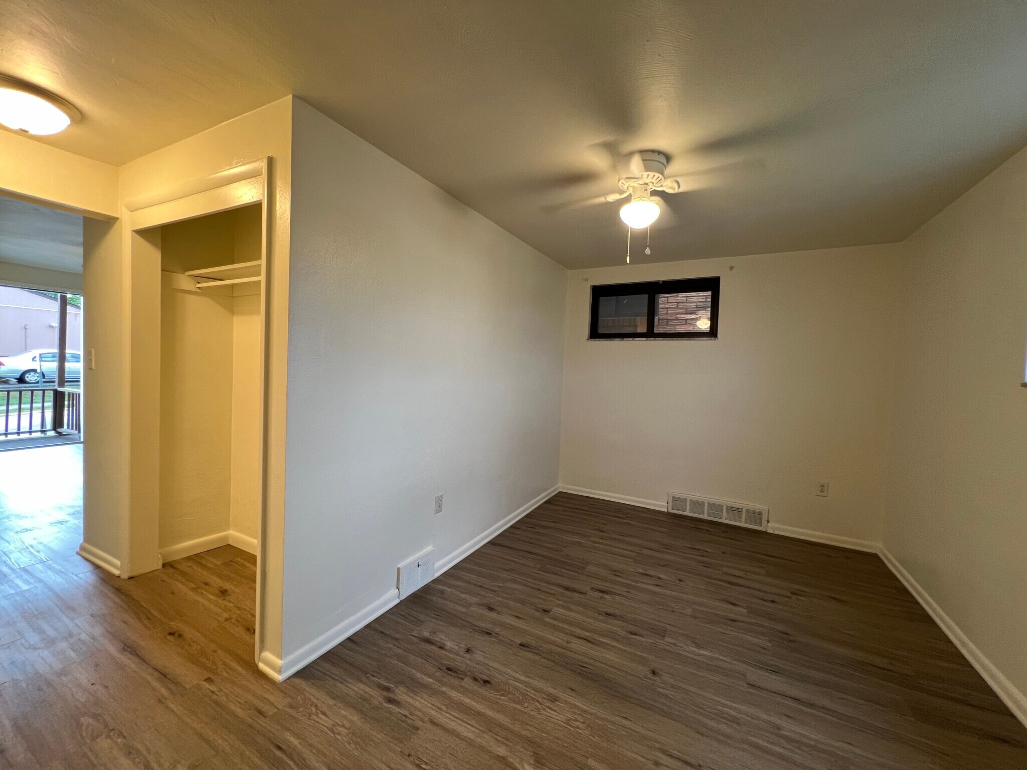 Building Photo - 935 Punta Gorda Ave