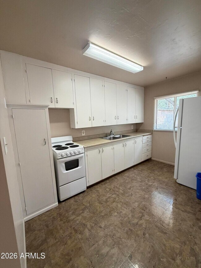Building Photo - 805 Sheepshead Crossing Rd