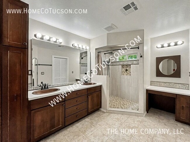 Building Photo - 8245 Crooked Tree Trail