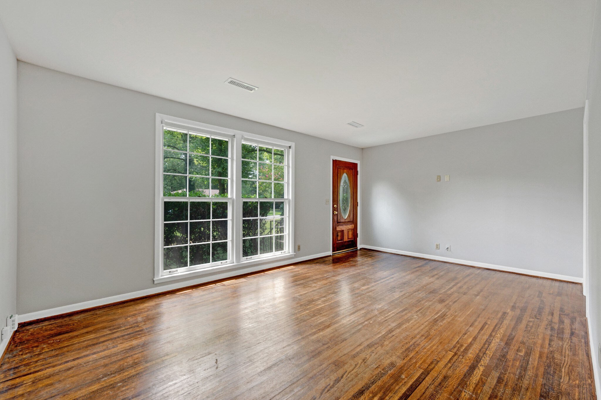 Building Photo - 5017 W Durrett Dr