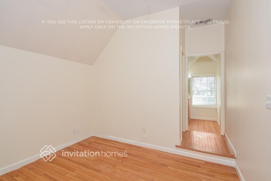 Building Photo - 5446 Pinedale Cir