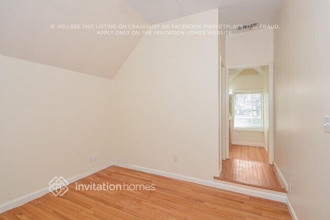 Building Photo - 5446 Pinedale Cir