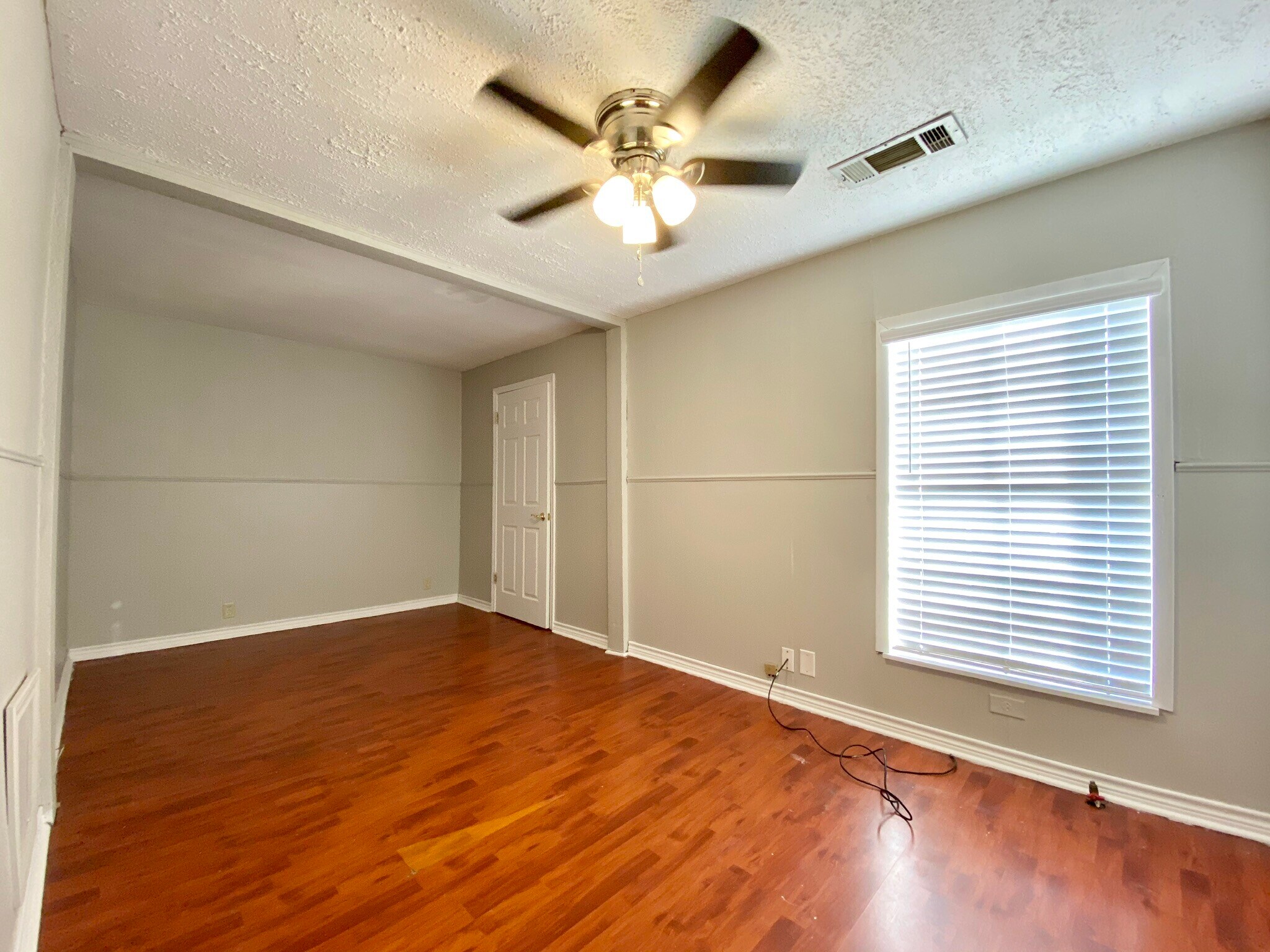 Building Photo - 2503 Ave G