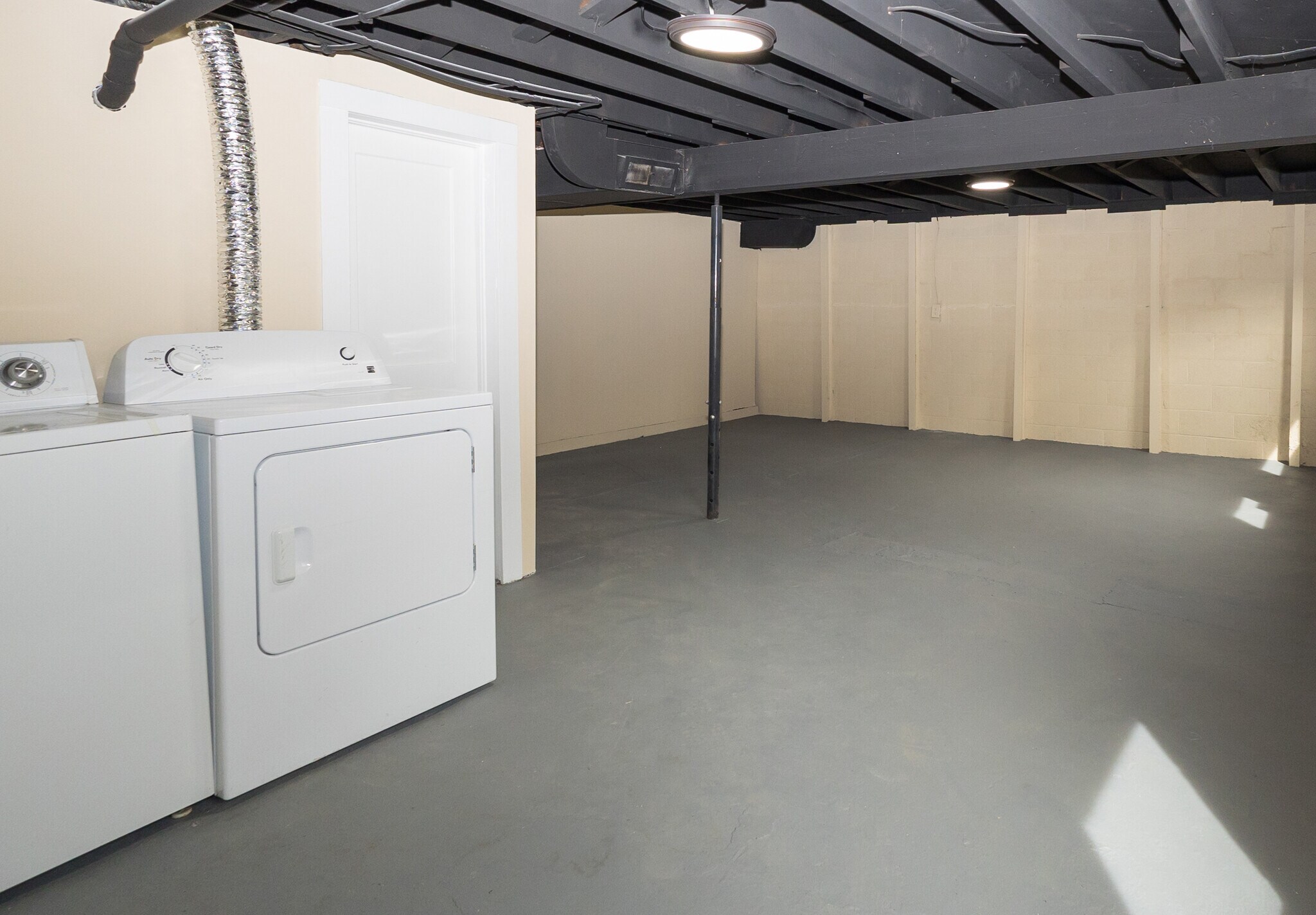 Basement - 903 Pawnee St