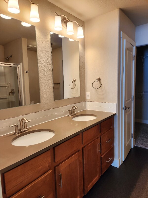 Building Photo - 3335 Apple Blossom Ln