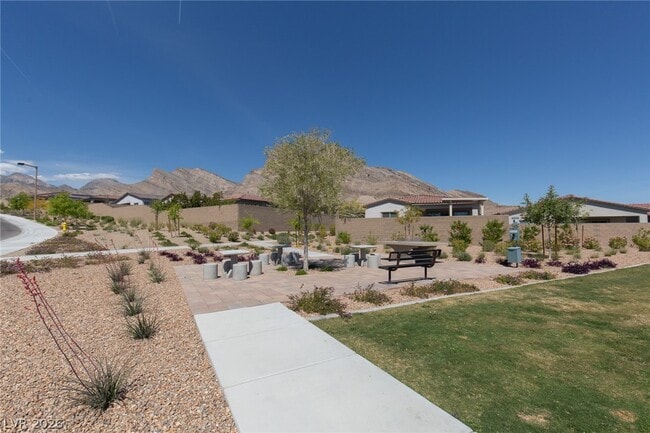 Building Photo - 2267 High Perch St