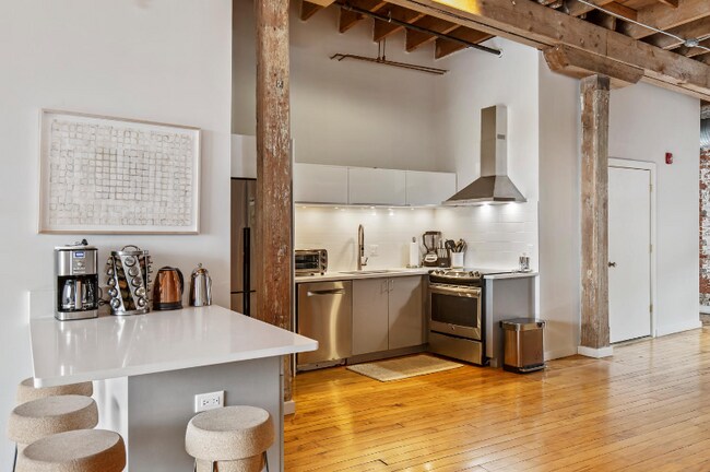 Building Photo - 1410 Gratiot Ave