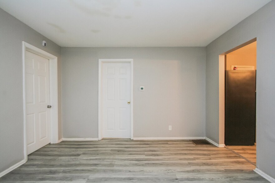 Building Photo - 1511 E Ohio St