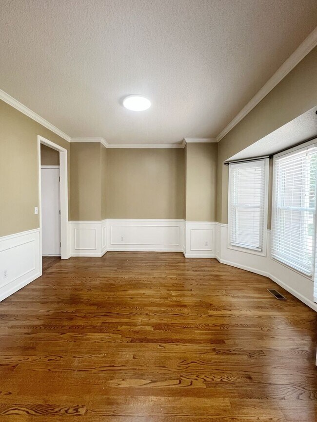 Building Photo - SEE IT NOW: Spacious 4-Bed Home with Finis...