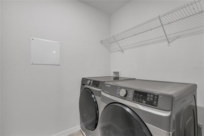 Building Photo - 3380 Bellissimo Ave