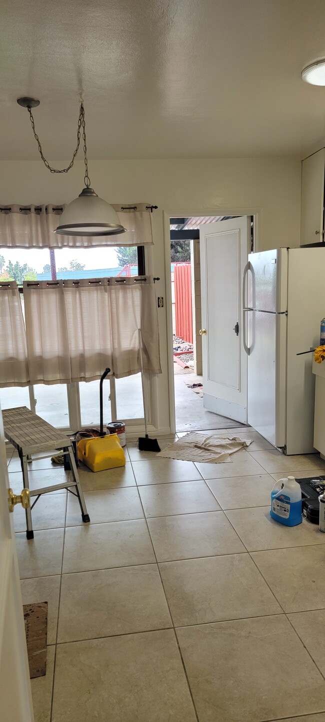 Building Photo - 3244 Clairemont Dr