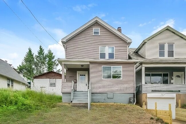 Building Photo - 2413 Collins St