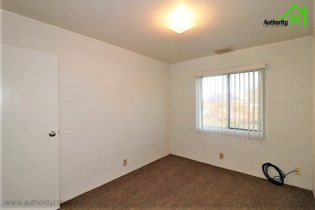 Building Photo - 6195 Verde Vale Ct