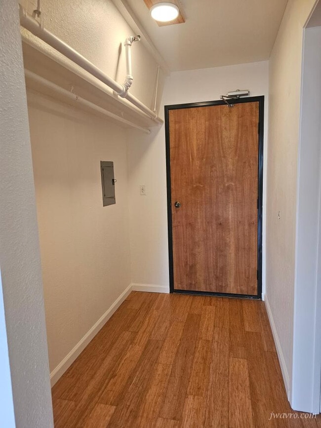 Building Photo - 461 Belvedere St